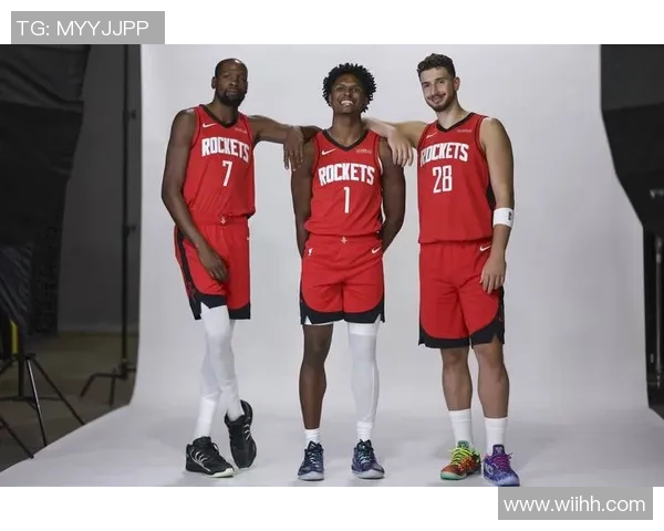 1裁1签!射手替代边际后卫，火箭队17人阵型出炉，附全队最新名单